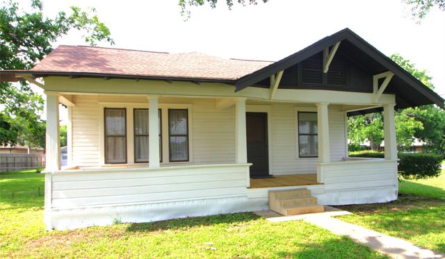 315 High Street, Tomball, TX 77375