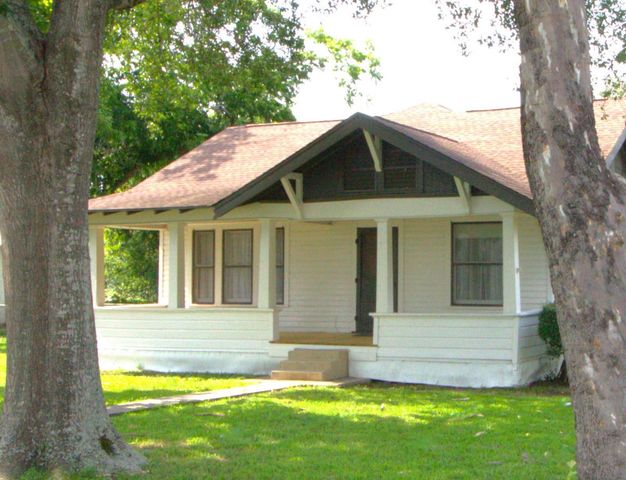 315 High Street, Tomball, TX 77375