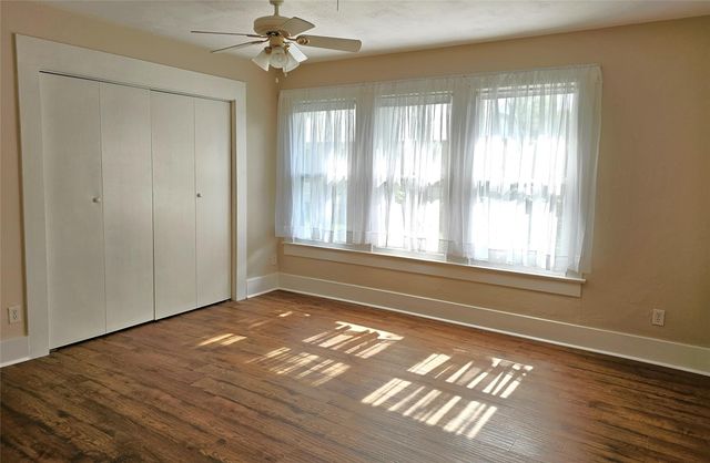 315 High Street, Tomball, TX 77375