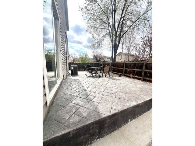 3469 Warren Farm Dr, Fort Collins, CO 80526