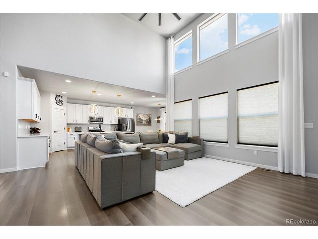 2102 Bouquet Dr, Windsor, CO 80550