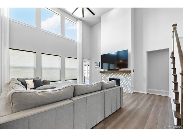 2102 Bouquet Dr, Windsor, CO 80550