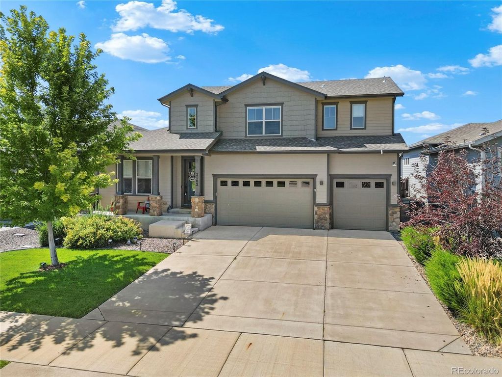 2102 Bouquet Dr, Windsor, CO 80550