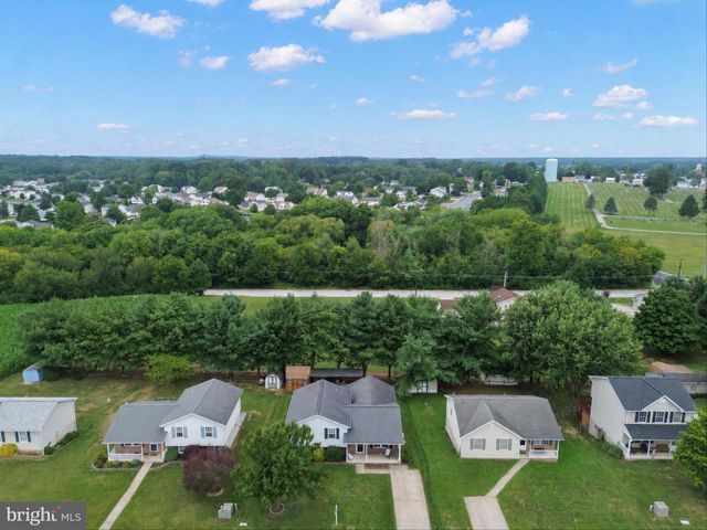 51 MASON DIXON DR, Littlestown, PA 17340