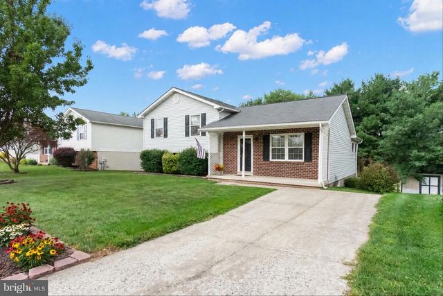 51 MASON DIXON DR, Littlestown, PA 17340