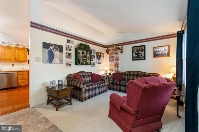 51 MASON DIXON DR, Littlestown, PA 17340