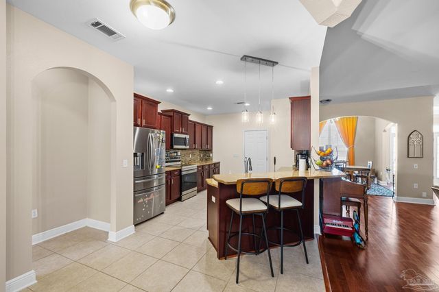 3504 Topaz Cir, Navarre, FL 32566