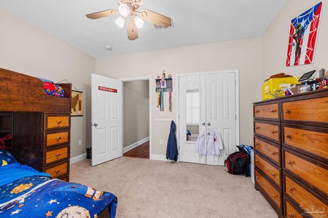 3504 Topaz Cir, Navarre, FL 32566