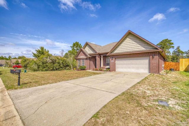 3504 Topaz Cir, Navarre, FL 32566