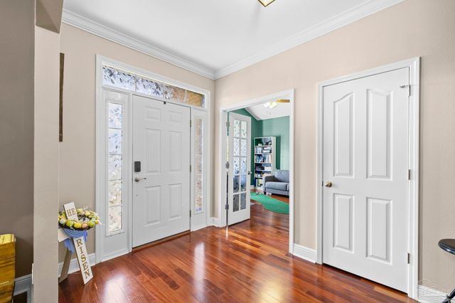 3504 Topaz Cir, Navarre, FL 32566