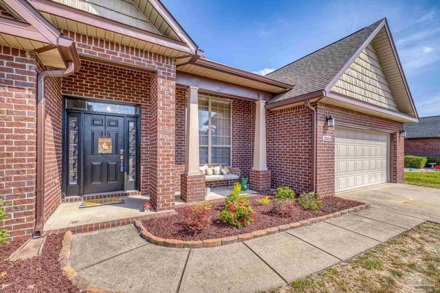 3504 Topaz Cir, Navarre, FL 32566