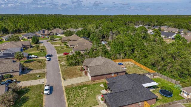 3504 Topaz Cir, Navarre, FL 32566