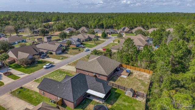 3504 Topaz Cir, Navarre, FL 32566