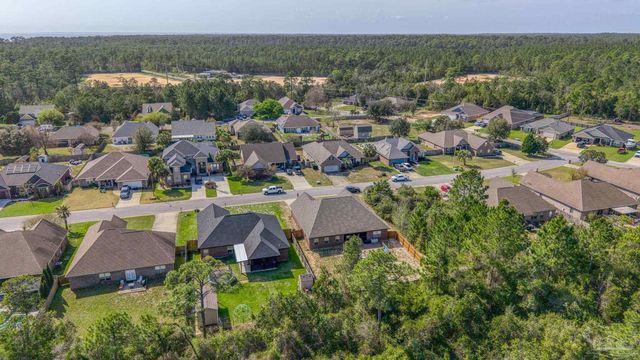 3504 Topaz Cir, Navarre, FL 32566