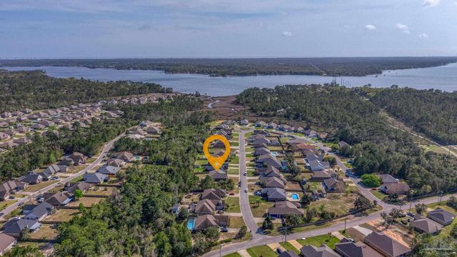 3504 Topaz Cir, Navarre, FL 32566