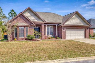 3504 Topaz Cir, Navarre, FL 32566