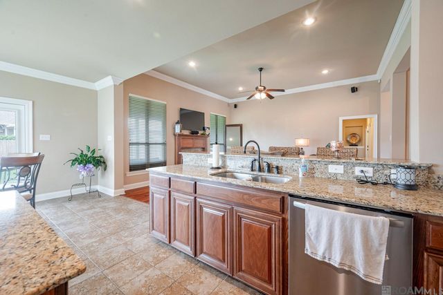 20211 Long Lake Dr, Hammond, LA 70403