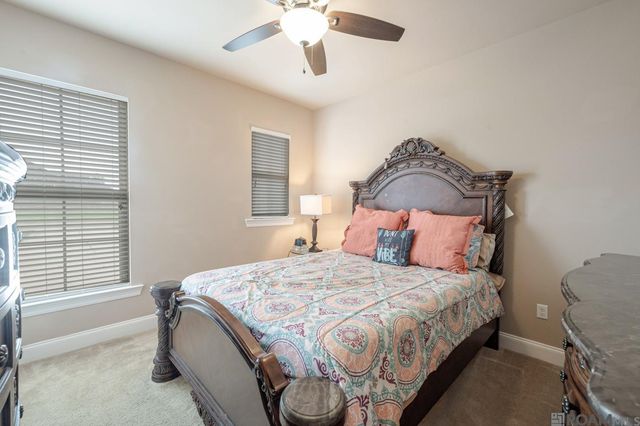 20211 Long Lake Dr, Hammond, LA 70403