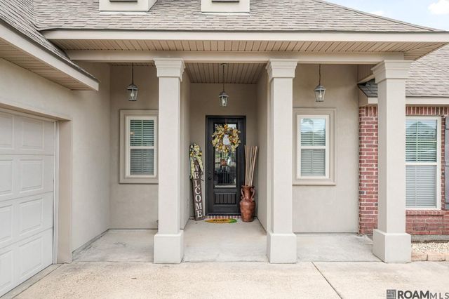 20211 Long Lake Dr, Hammond, LA 70403