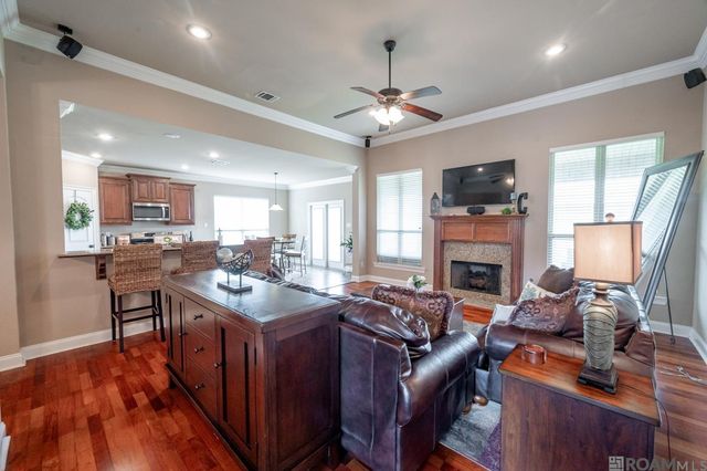 20211 Long Lake Dr, Hammond, LA 70403