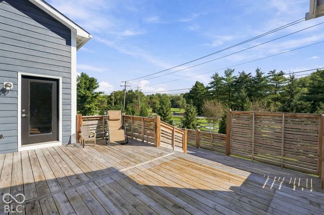 9694 Summer Hollow Drive, Fishers, IN 46037