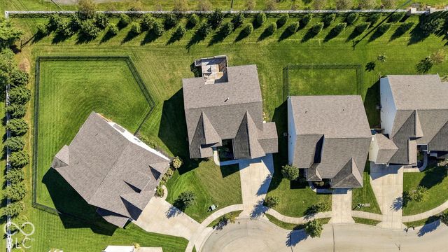 9694 Summer Hollow Drive, Fishers, IN 46037