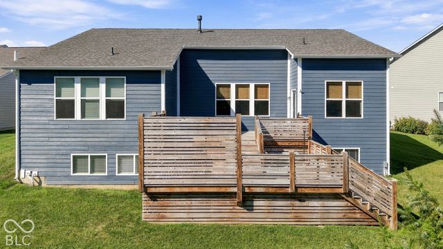 9694 Summer Hollow Drive, Fishers, IN 46037