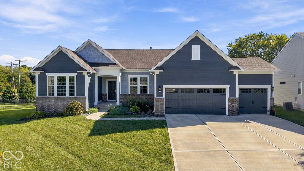 9694 Summer Hollow Drive, Fishers, IN 46037