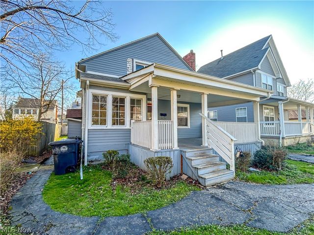 18104 Landseer Road, Cleveland, OH 44119