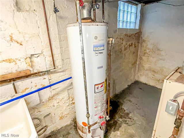 18104 Landseer Road, Cleveland, OH 44119