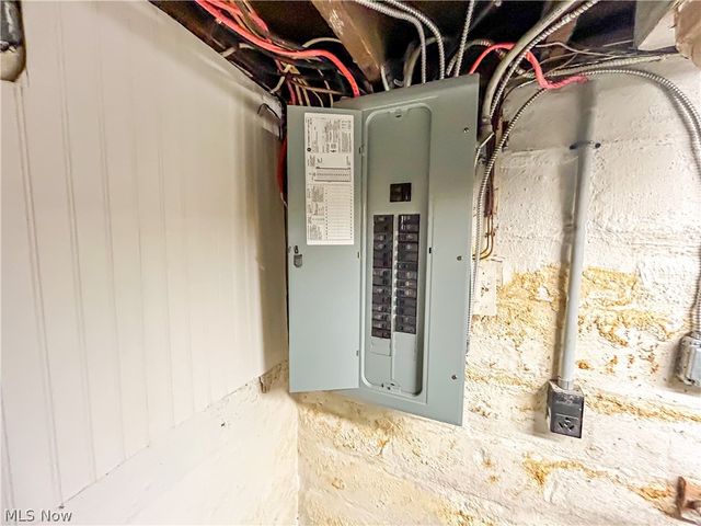 18104 Landseer Road, Cleveland, OH 44119