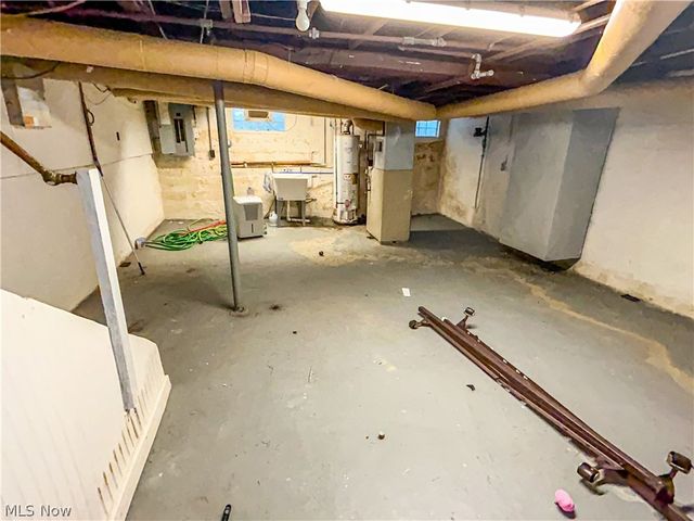 18104 Landseer Road, Cleveland, OH 44119