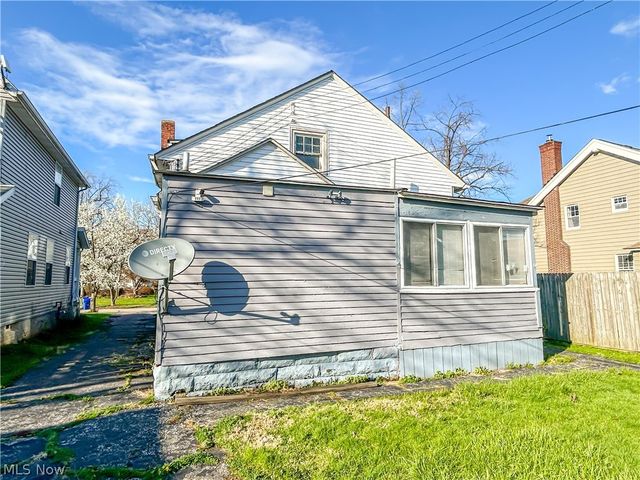 18104 Landseer Road, Cleveland, OH 44119