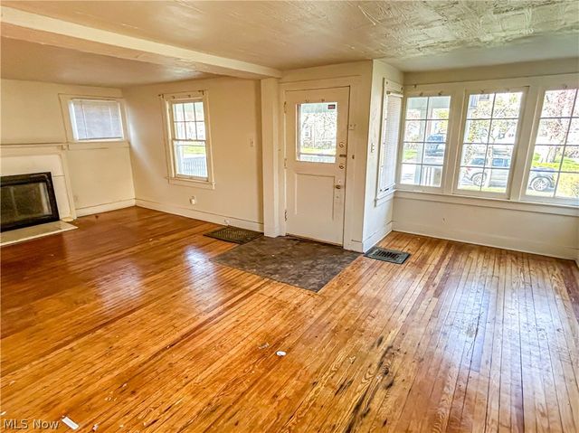 18104 Landseer Road, Cleveland, OH 44119