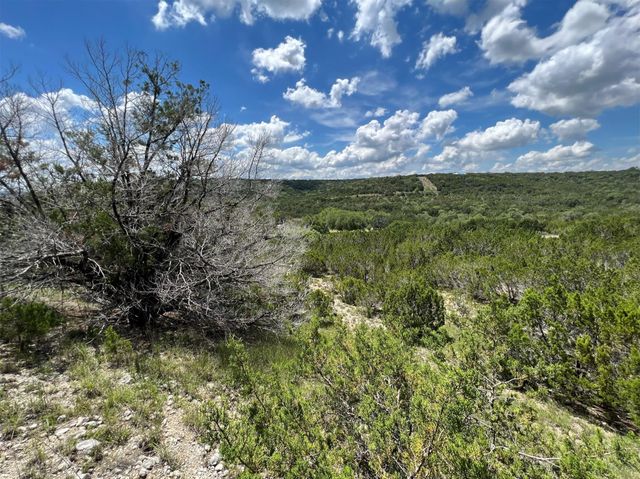 2600 Whitewater DR, Bertram, TX 78605