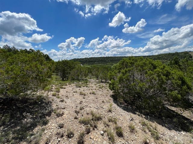 2600 Whitewater DR, Bertram, TX 78605