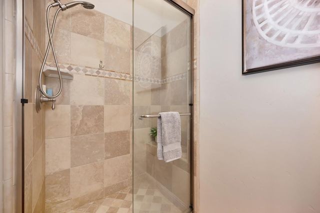 661 Westchester Dr, Folsom, CA 95630