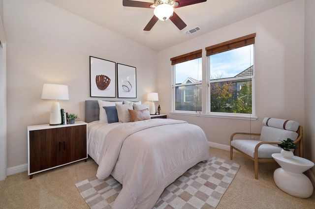 661 Westchester Dr, Folsom, CA 95630