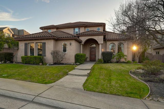 661 Westchester Dr, Folsom, CA 95630