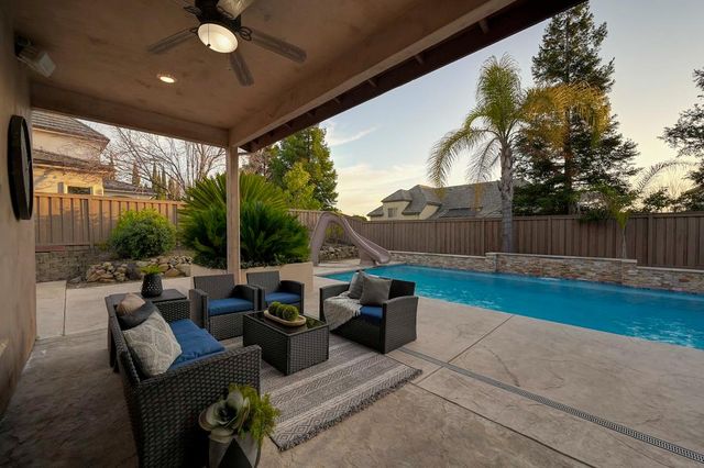 661 Westchester Dr, Folsom, CA 95630