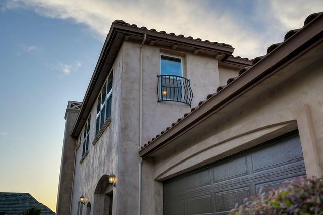 661 Westchester Dr, Folsom, CA 95630