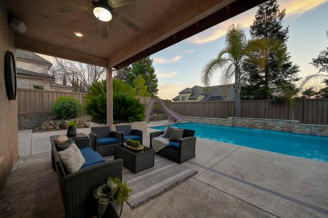 661 Westchester Dr, Folsom, CA 95630