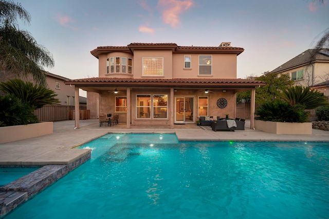 661 Westchester Dr, Folsom, CA 95630