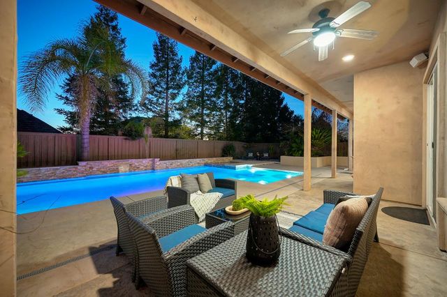 661 Westchester Dr, Folsom, CA 95630