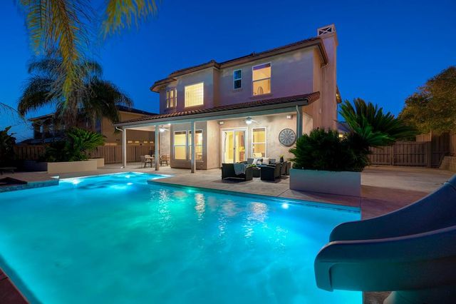 661 Westchester Dr, Folsom, CA 95630