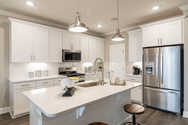 304 Blackland Drive, Mount Juliet, TN 37122