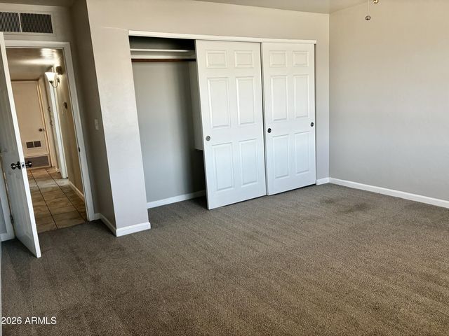 1041 W 18TH Street, Tempe, AZ 85281