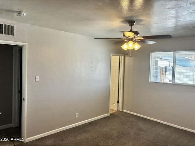 1041 W 18TH Street, Tempe, AZ 85281