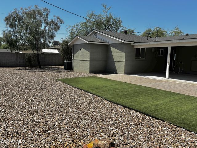 1041 W 18TH Street, Tempe, AZ 85281