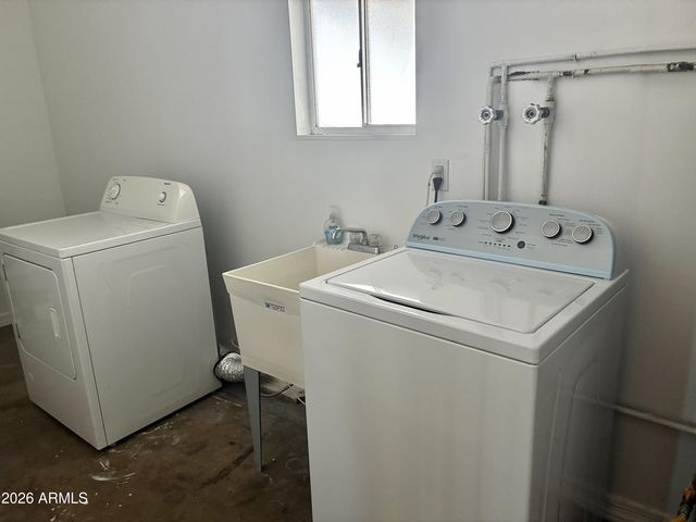 1041 W 18TH Street, Tempe, AZ 85281